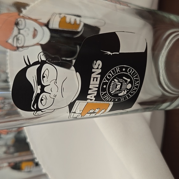 "Geeks Who Drink" Pint Glass, Obey Your Quizmaster Trivia Competition, Set of 5 - Picture 9 of 9
